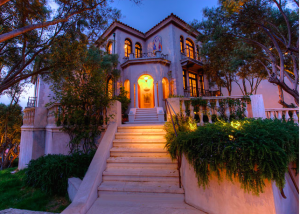 “Villa de Martini” at 298 Chestnut Street in San Francisco